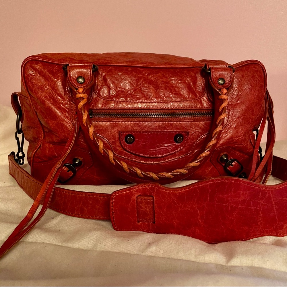 Balenciaga Chèvre Leather Box Bag